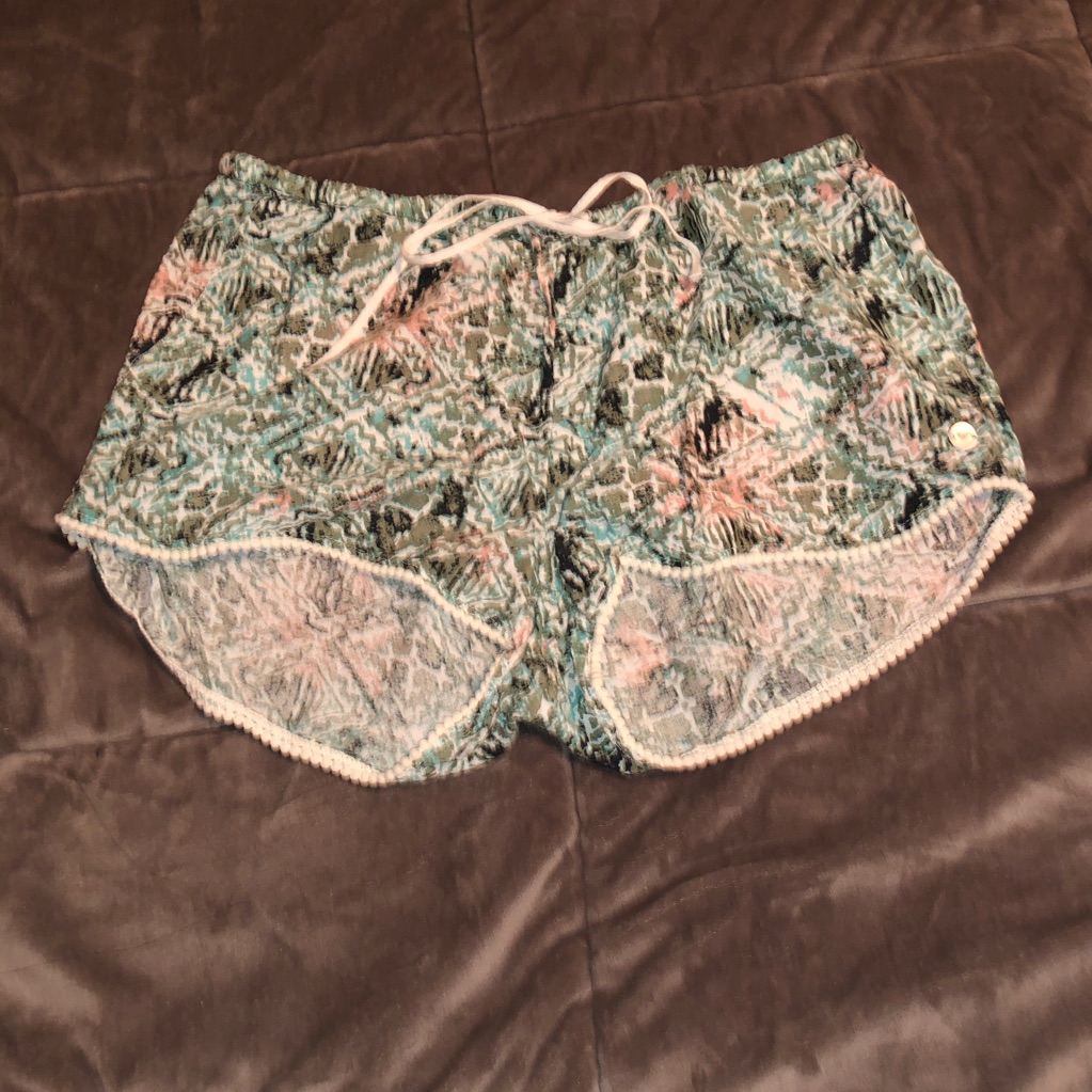 Flowy Patterned Roxy Shorts